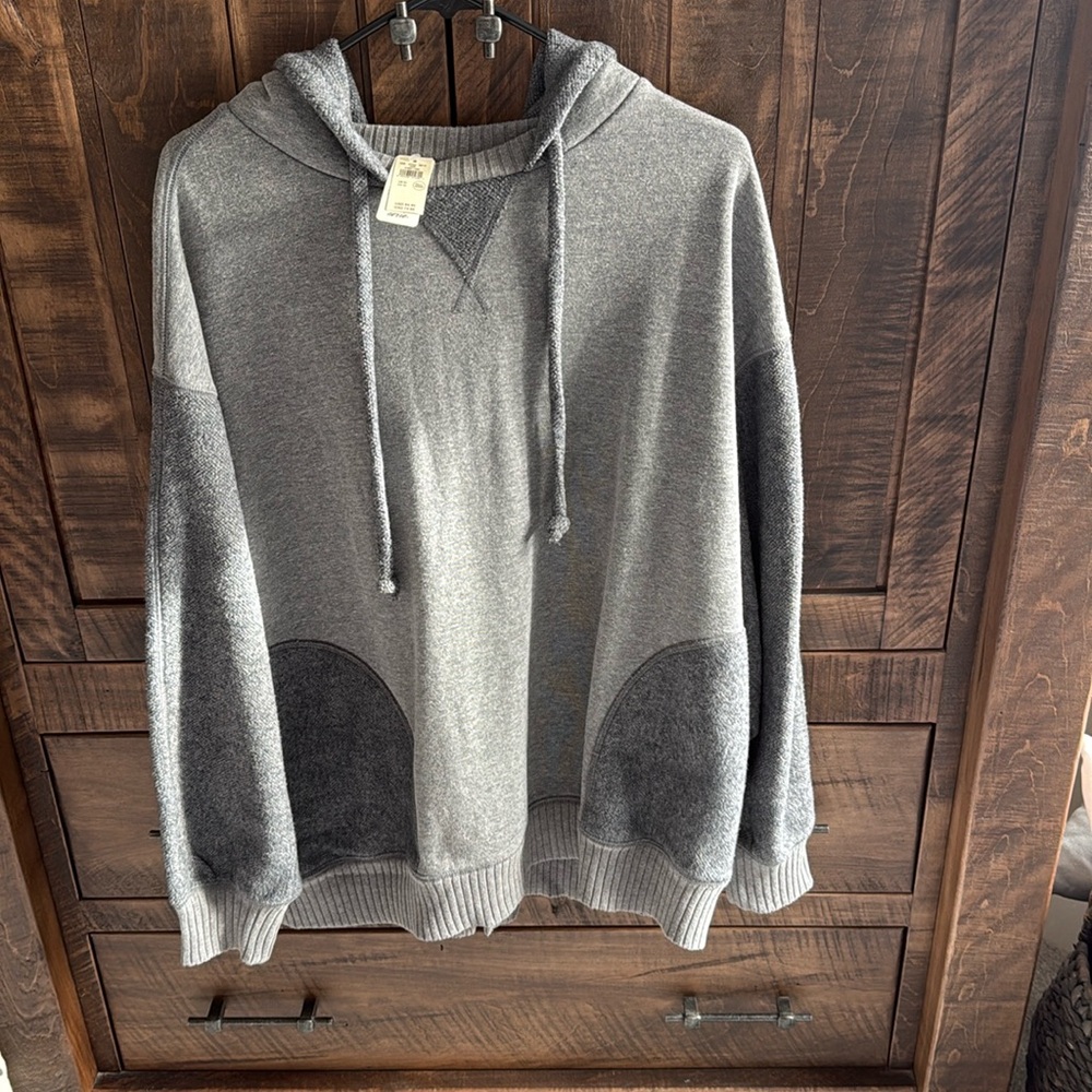 American Eagle sweatshirt